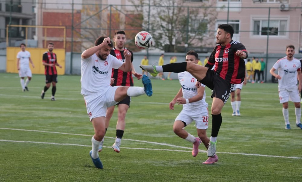 Karacaahmet Aygen-Feriköy maçında eşitlik