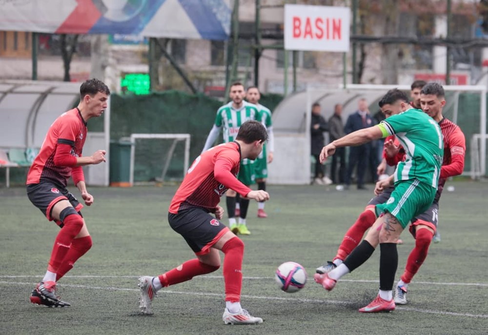 Anadolu Üsküdar deplasmanda üç golle güldü