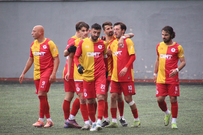 Taçspor zirve takibini sürdürdü