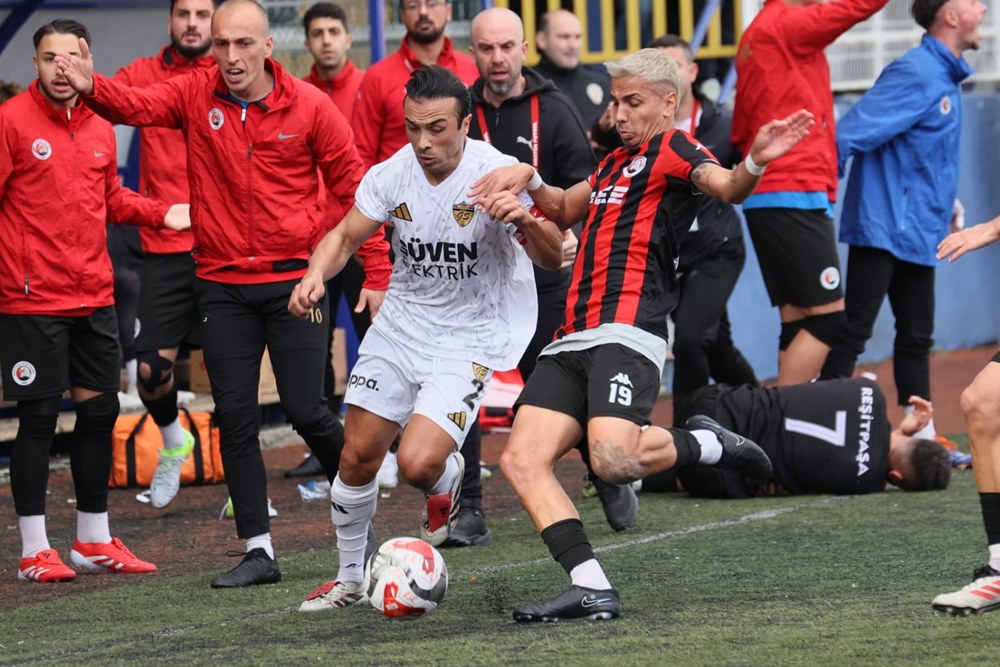 Göktürk Saray liderliği geri aldı