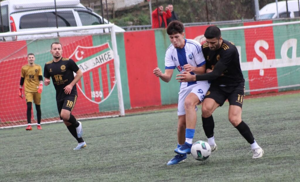 Gümüşsuyuspor’dan kritik üç puan