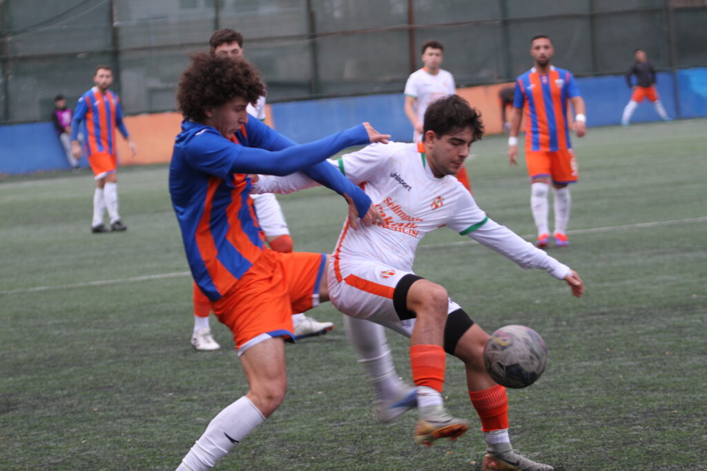 Alibeyköyspor zirve takibini sürdürdü