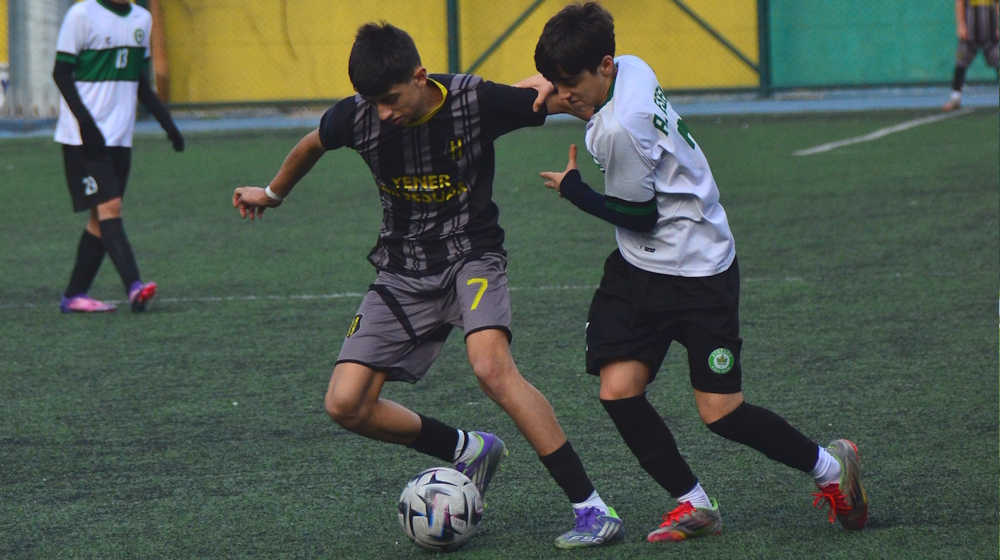 Ayazağa Esenspor farklı kazandı