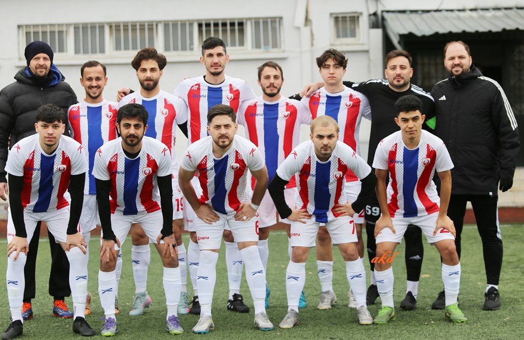 Sekiz gollü maçı Gayret kazandı