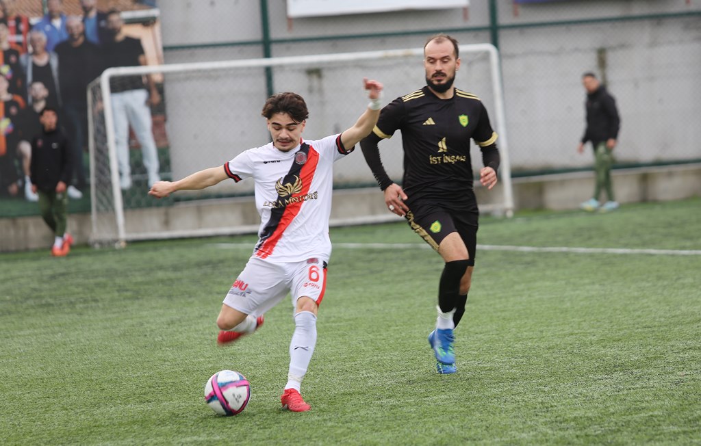 Gazi Mahallesi Ayazağa’yı ikinci yarıda geçti