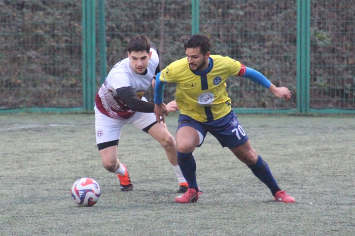 Küçüksu Rasathanespor sahasında takıldı