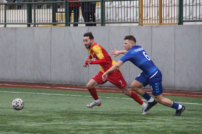 Taçspor liderlik yarışında yara aldı