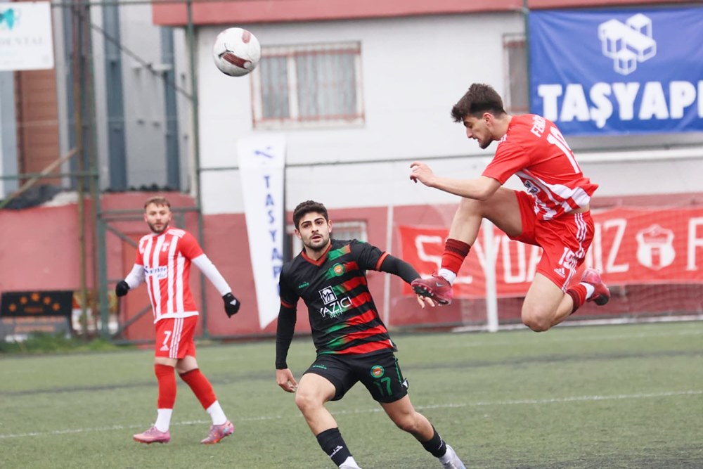 Lider Feriköy sahasında rahat kazandı