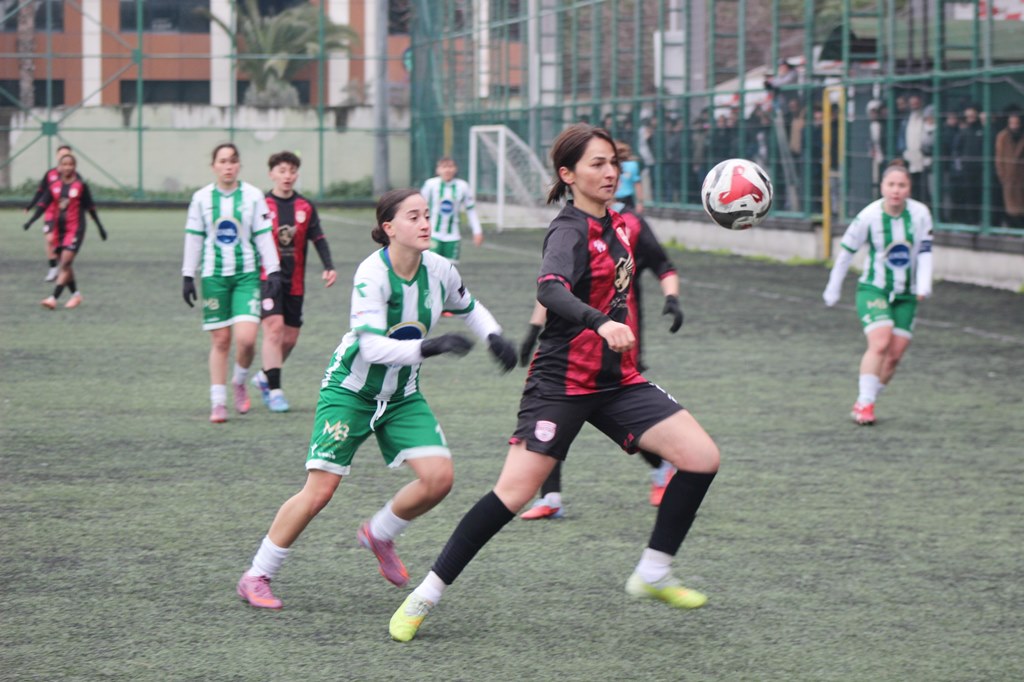 Bakırköy kazandı ve beklemeye geçti