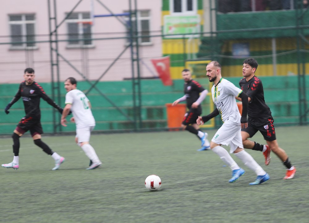 Ayazağa evinde Kavakpınar’a yenildi