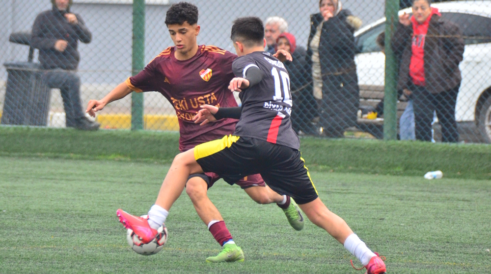 Öz Yarımburgaz zorlansa da kazanmayı bildi