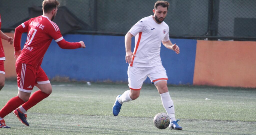 Alibeyköyspor evinde geçit vermiyor