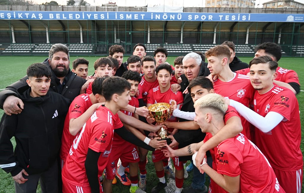 Boğaziçi namağlup şampiyon oldu