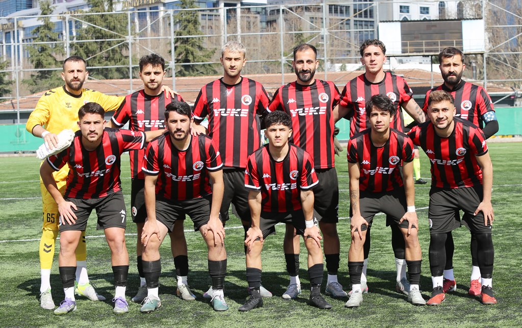 Reşitpaşaspor rahat bir oyunla farklı kazandı