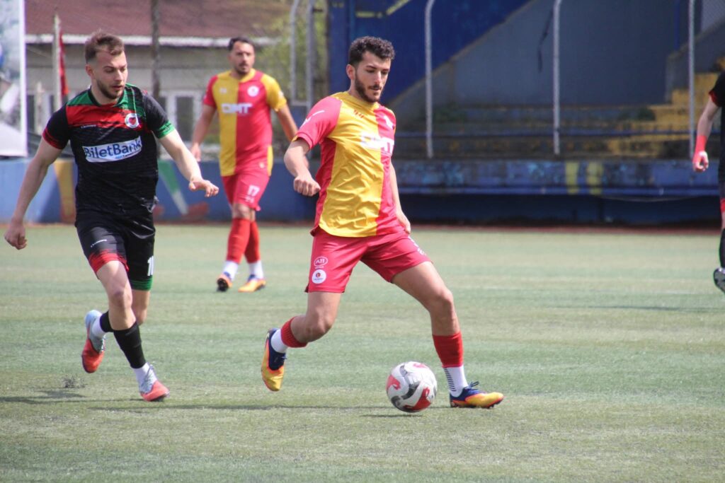 Taçspor penaltılarla tur atladı
