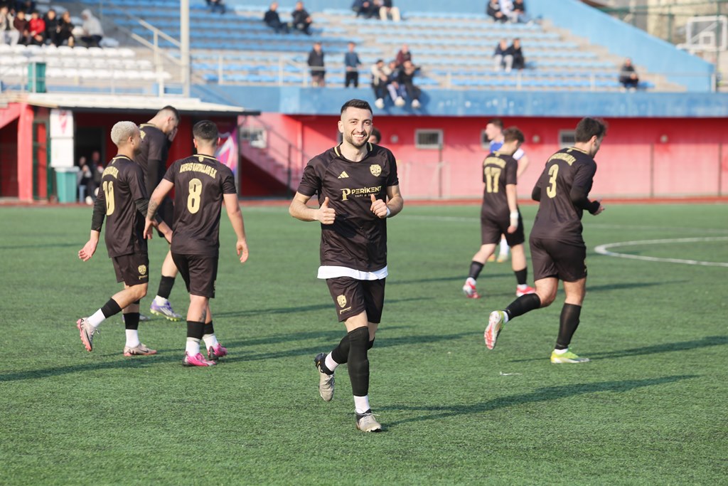 Kartallar deplasmanda da şov yaptı