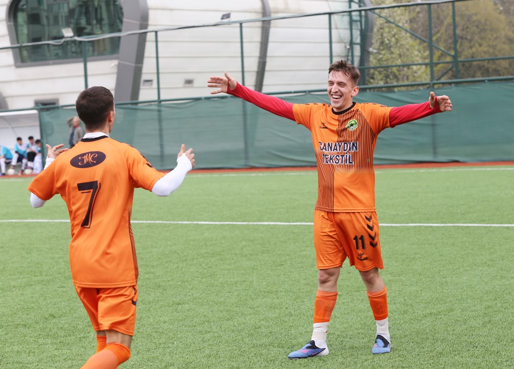 Sakarya İMÇ farklı kazandı