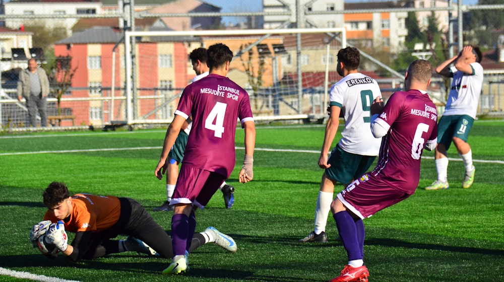 İstanbul Mesudiyespor zorlanmadan kazandı