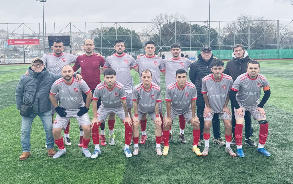 Küçükpazar ikinci maçını da kazandı