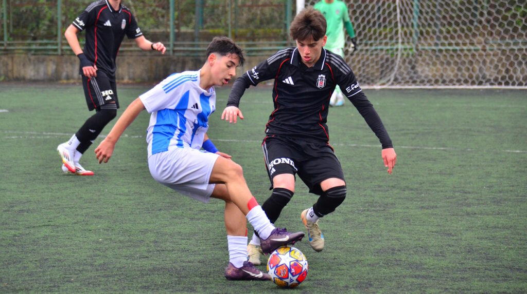 10 kişi kalan Sarıyer Beşiktaş’ı zorladı ama yıkamadı