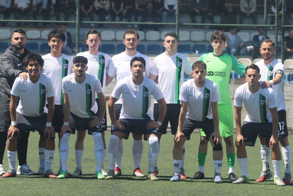 Zirve yarışında kritik puan kaybı