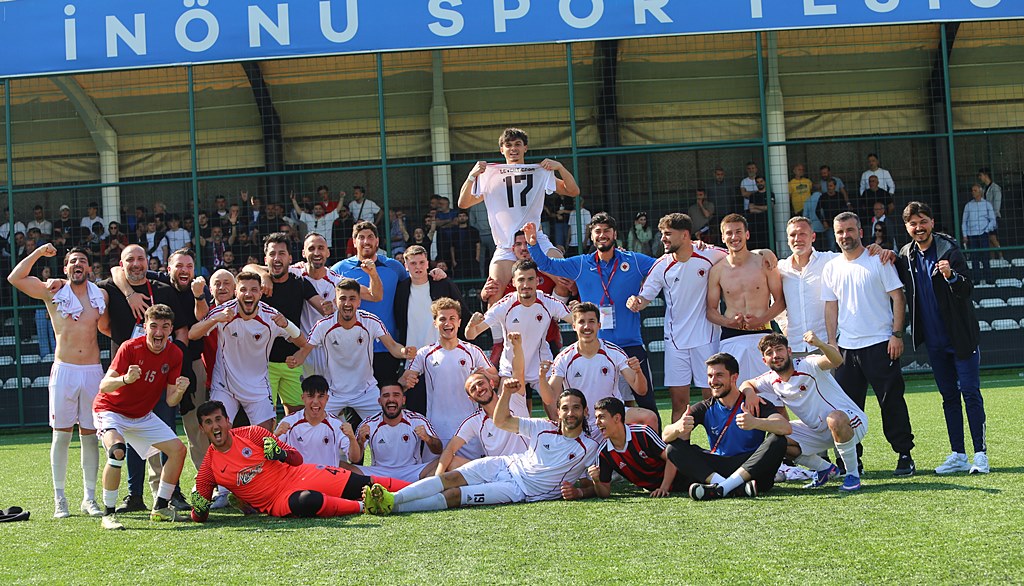 Leventspor penaltılarla BAL’da kaldı