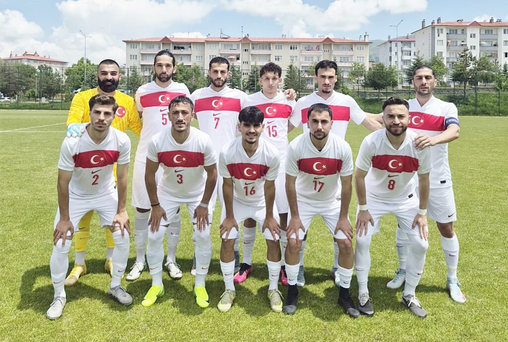 İstanbul Karması ikinci maçını farklı kazandı