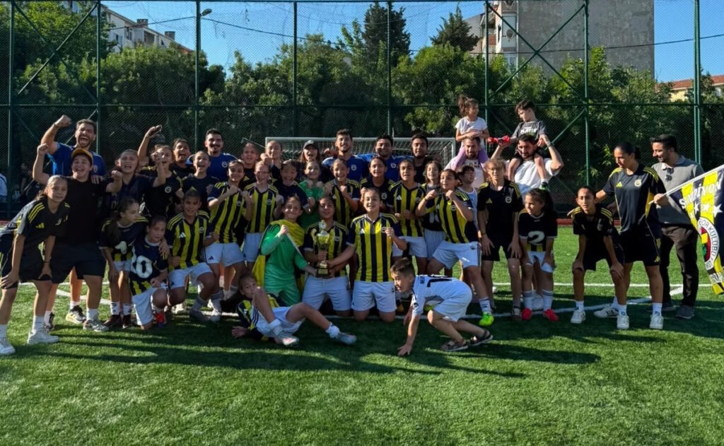 Şampiyon Fenerbahçe