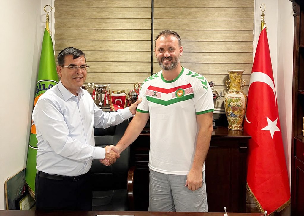 Yeni Ufukspor’a tecrübeli ön libero