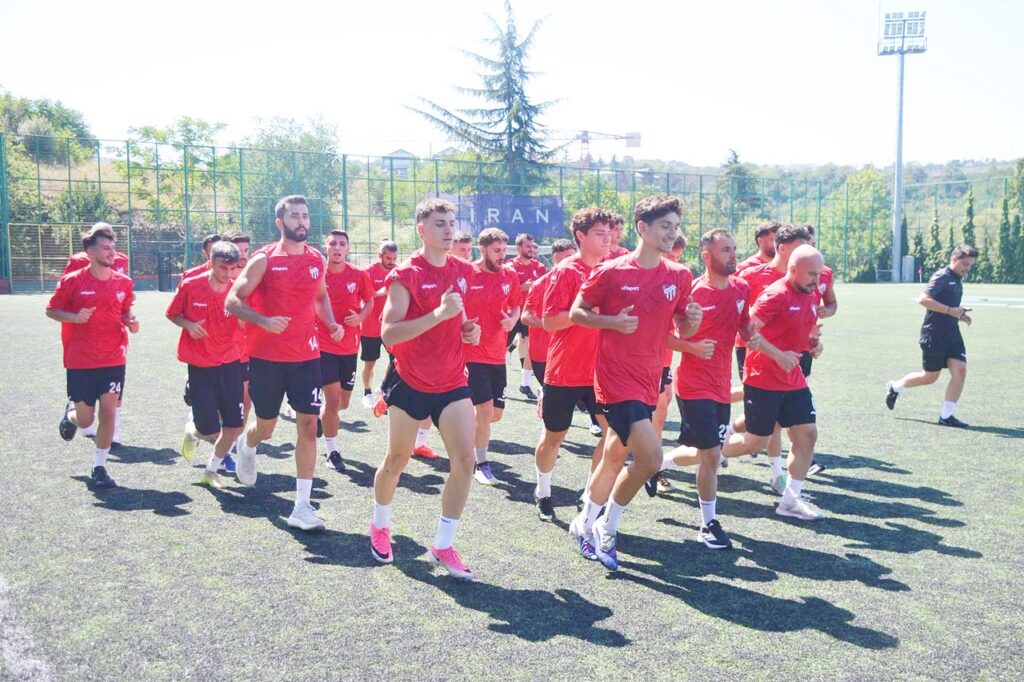Acıbademspor antrenmanlara başladı