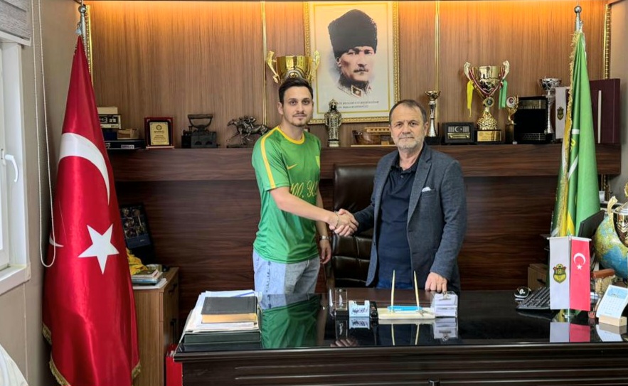 Emirhan Çetin yeniden İstiklalspor’da