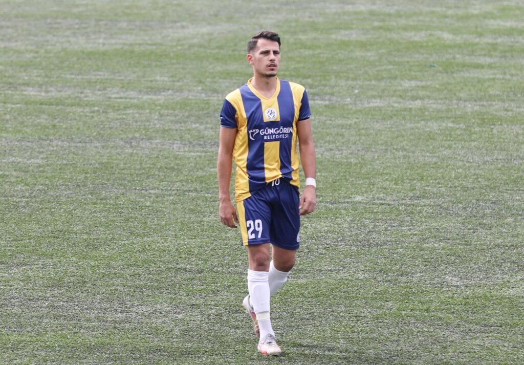 Arif Özdamar Merterspor’dan ayrıldı
