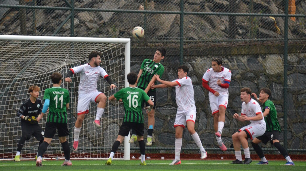 Kartal Bulvarspor deplasmanda coştu