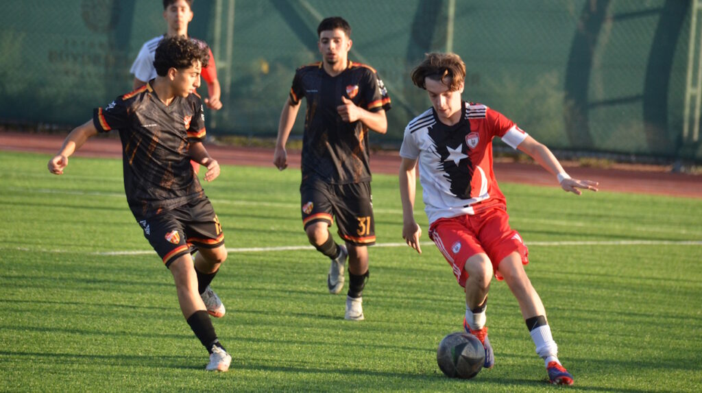 Öz Yarımburgaz’dan müthiş geri dönüş
