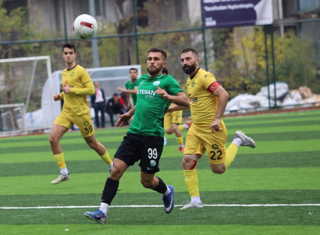 Kavacıkspor ile Avcılarspor puanları paylaştı