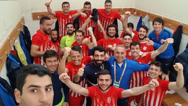 Halide Edip Adıvarspor Play Off umutlarını sürdürdü