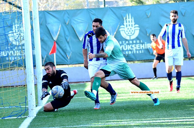 Esenlerspor liderliği geri aldı