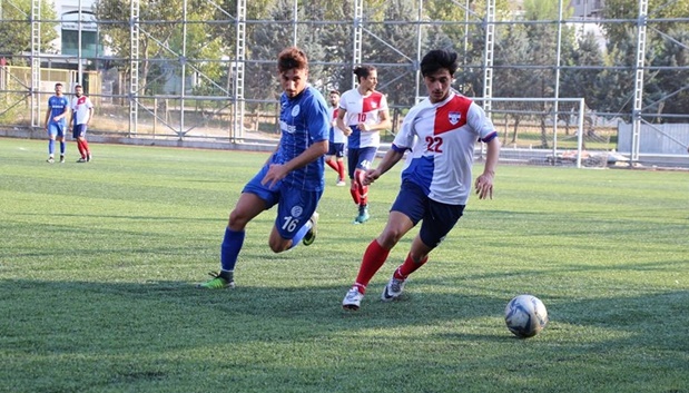 Yeniçarşıspor zorlandığı maçta tek golle kazandı