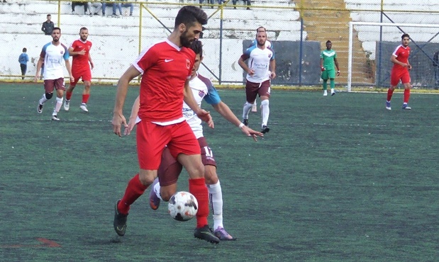 Gaziosmanpaşaspor sahasında takıldı