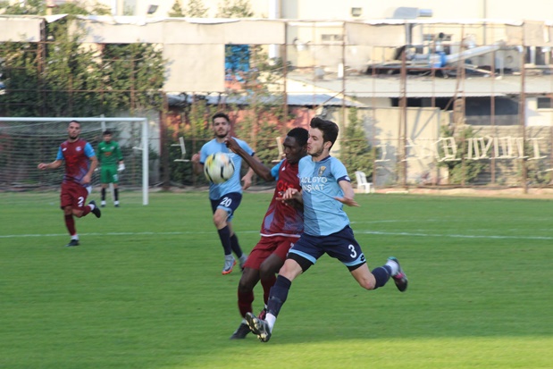 Gazi Mahallesispor ilk yarıda bulduğu gollerle kazandı
