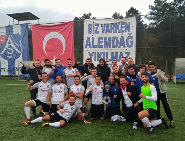 1877 Alemdağspor zorlukları teker teker aşıyor