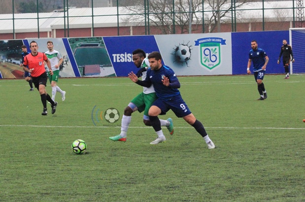 Arnavutköy Belediyespor zirvedeki yerini sağlamlaştırdı