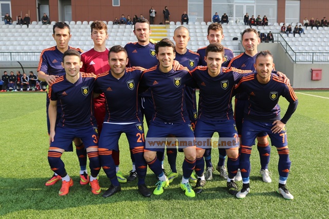 Sekbanlar tozu dumana kattı