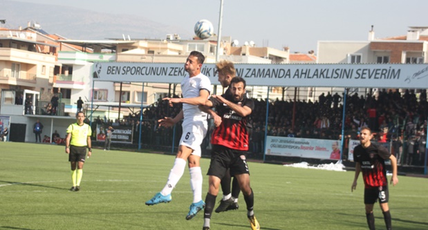 Lider Çiğli Belediyespor Somaspor’u affetmedi