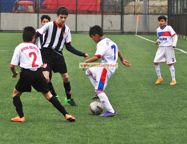 Halkalı Taştepespor minikleri farklı kazandı