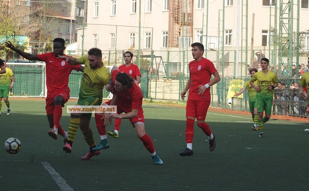 Ayazağaspor Dolunay ile güldü