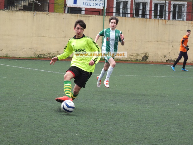 Zevkli maçın galibi K.Ç.Yeşilova Esnaf oldu