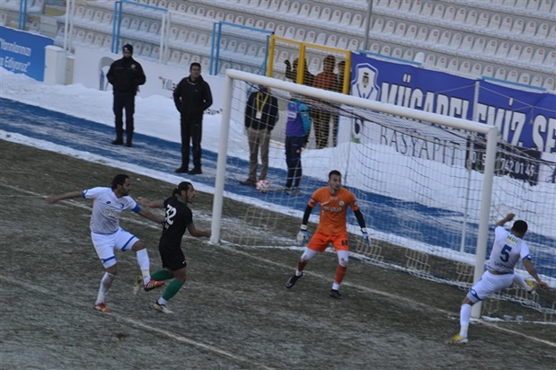 Anadolu Üsküdar Erzurum’da mağlup oldu