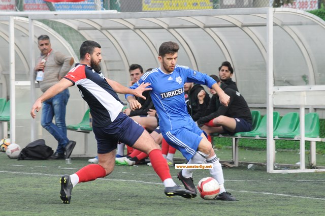 Sağmalcılarspor Şehzadebaşıspor’a takıldı