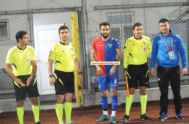 Akşam namazının farzı için 5 dakika mola